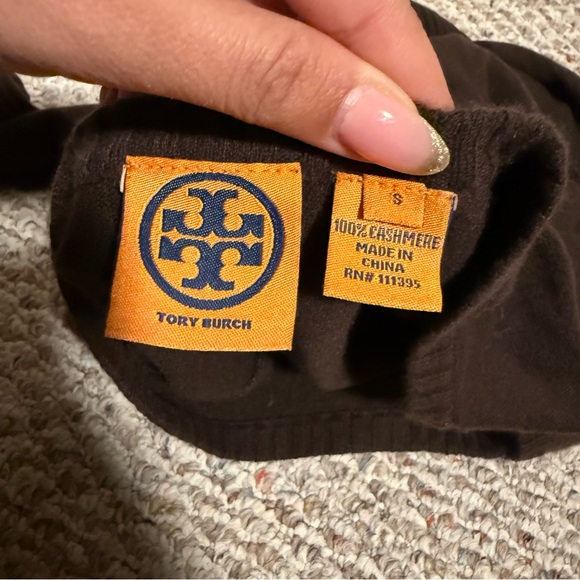 Tory Burch 100% Cashmere V Neck Sweater Brown- Size Small - Picture 4 of 6